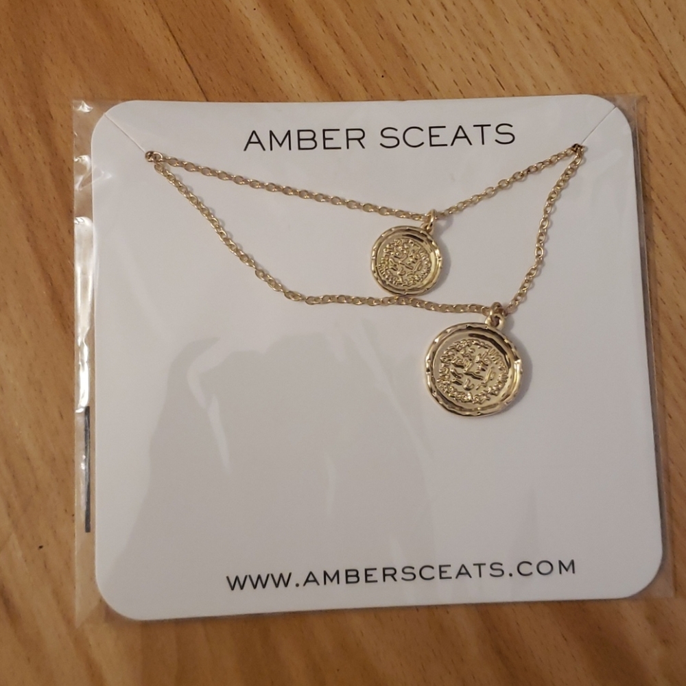 amber sceats necklace